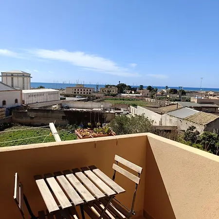 Sbarco Dei 1000 Bed & Breakfast 3*