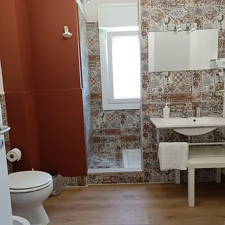 Sbarco Dei 1000 Nocleg ze śniadaniem 4*