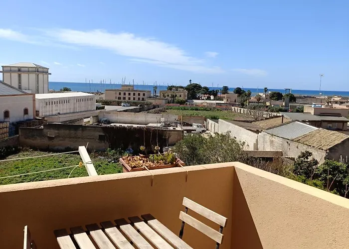 Sbarco Dei 1000 Bed & Breakfast 3*